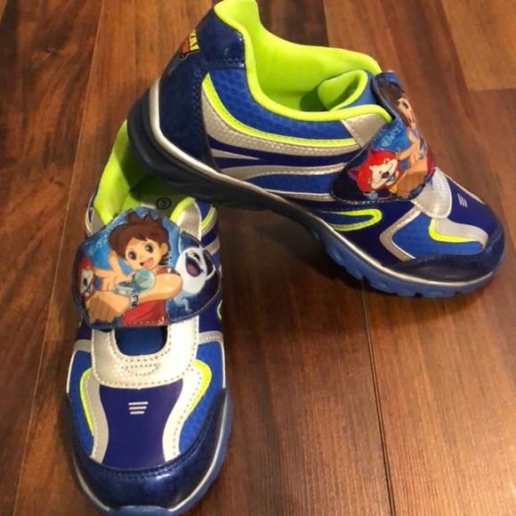 NWT Youth Yo-Kai Watch Boys Sneakers with Lights - Picture 1 of 5